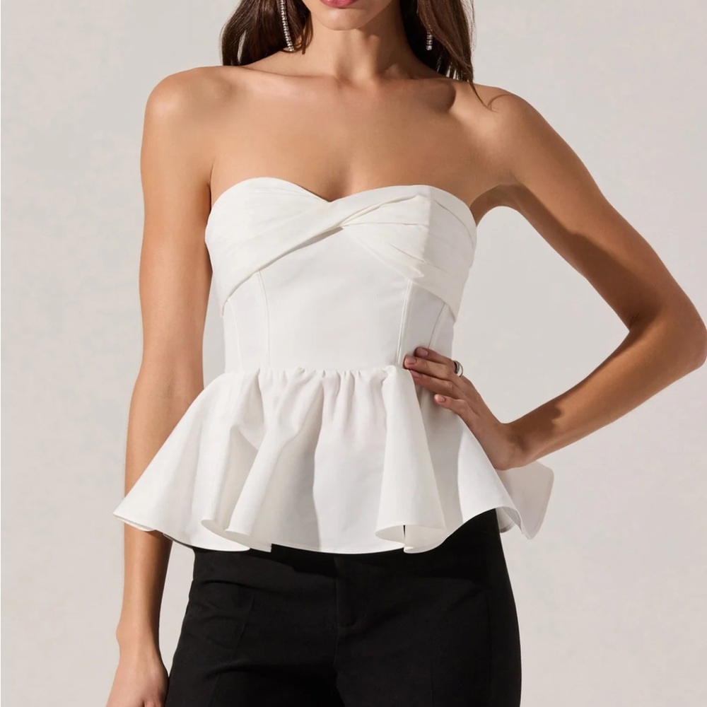 Astr White Strapless Peplum Blouse